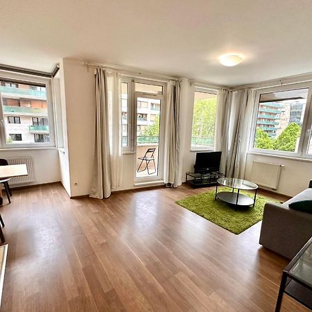 Corvin Center Suites Budapest Eksteriør billede
